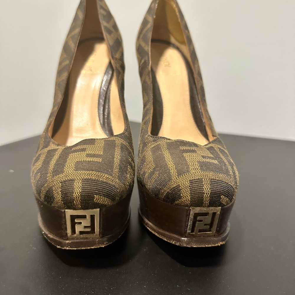 Used Fendi Platform Pumps